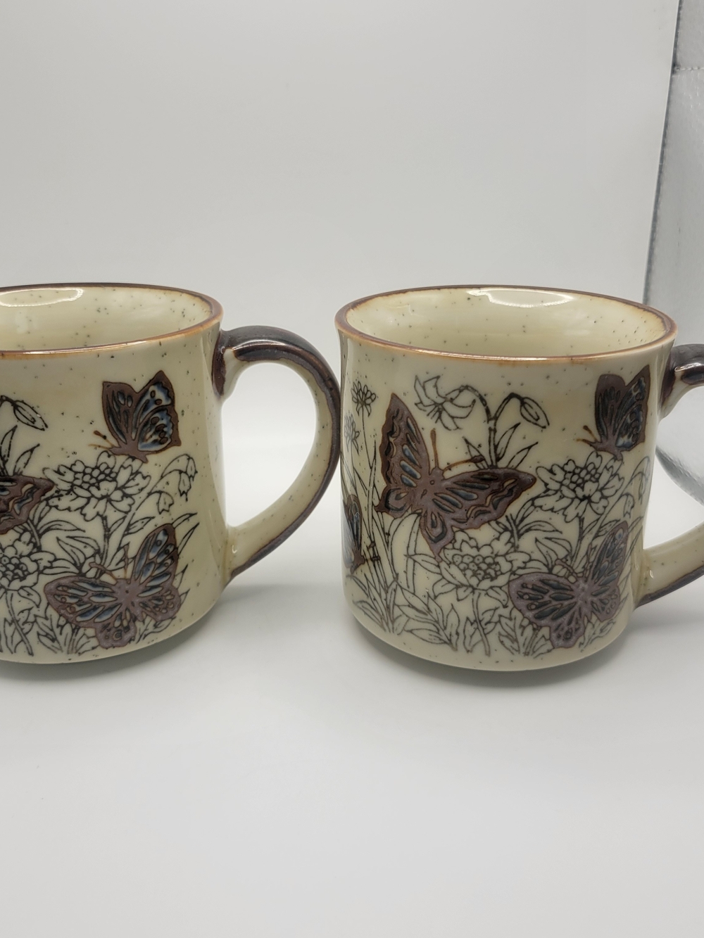 Set Of 2 Vintage Otagiri Speckled Stoneware Butterfly Mugs 3.5" Tall